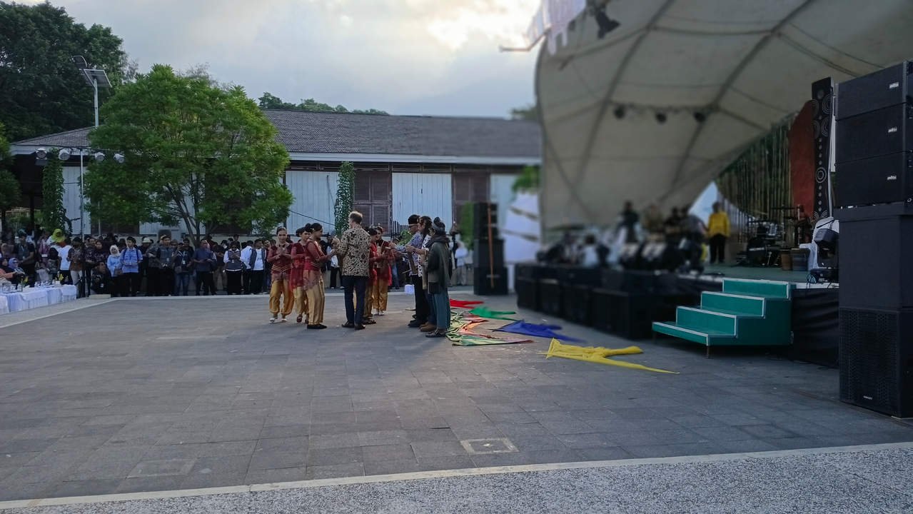 Pembukaan
