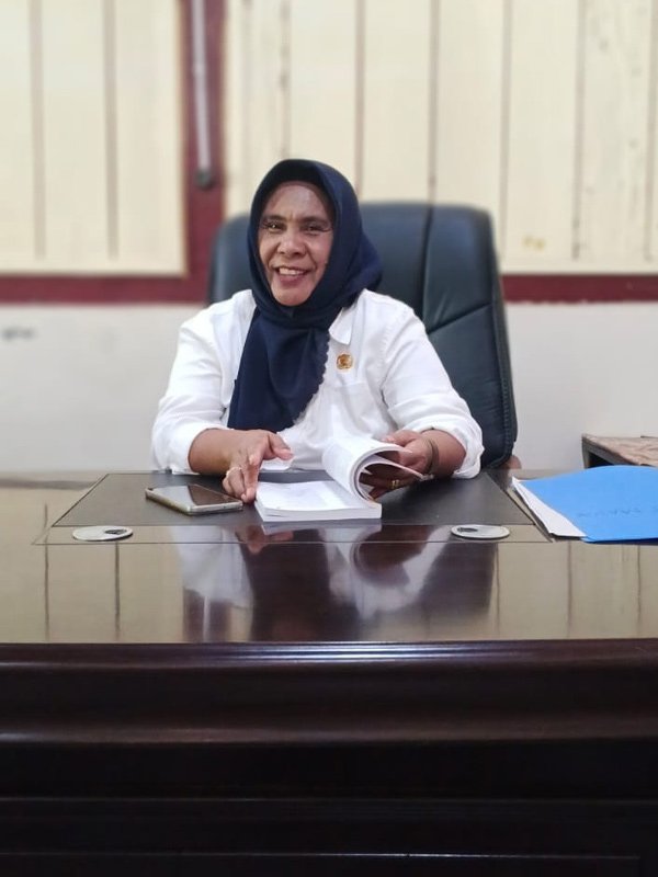 Kepala Dinas Rukmini